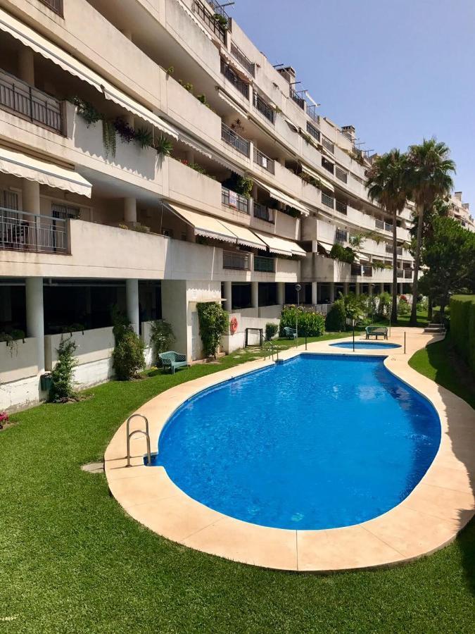 Amazing Apartment For Families Up To 6 Persons Benalmádena Eksteriør bilde