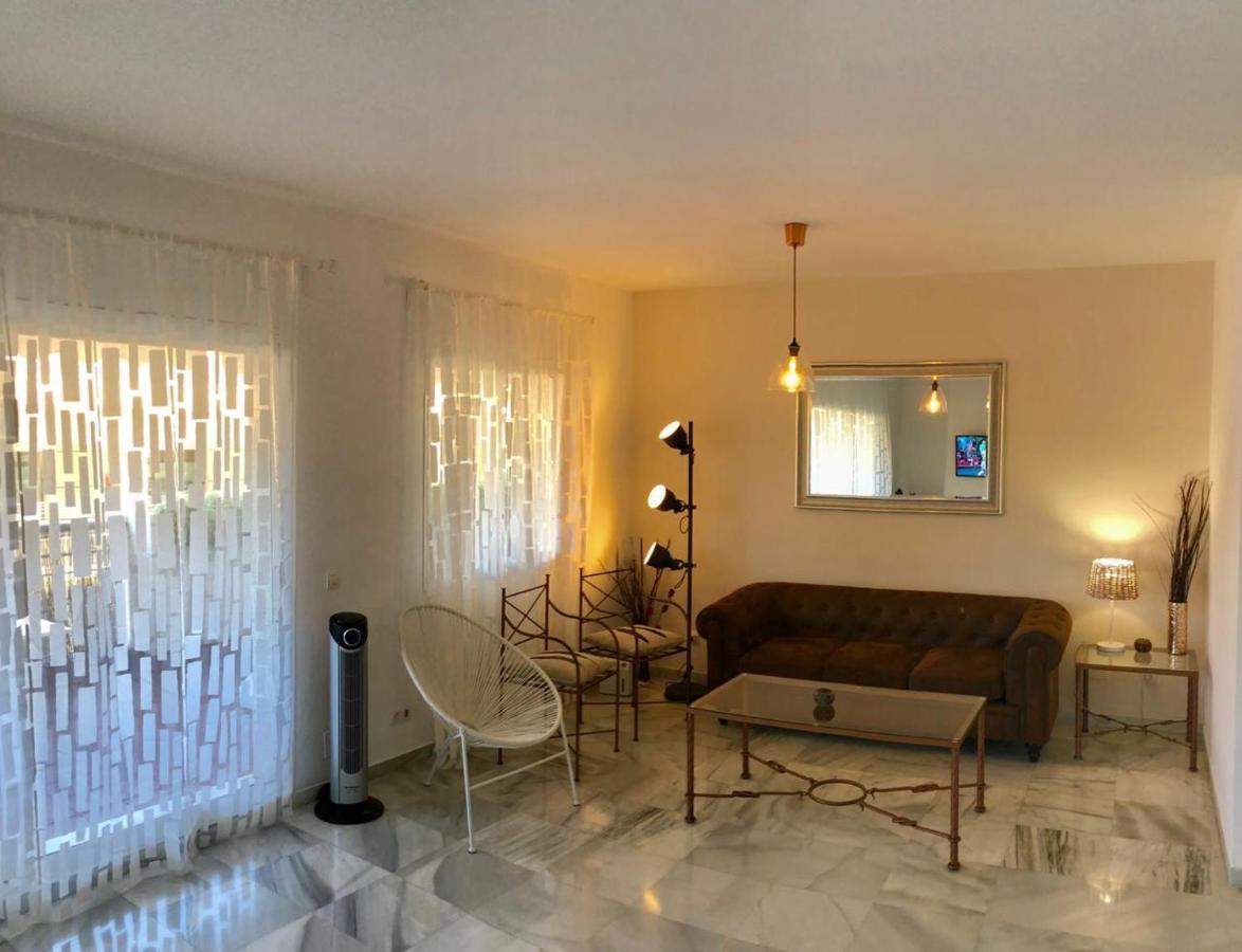 Amazing Apartment For Families Up To 6 Persons Benalmádena Eksteriør bilde