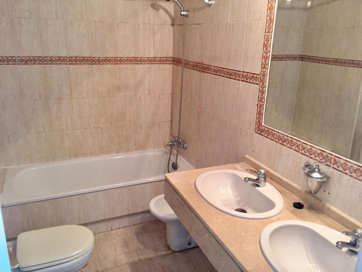 Amazing Apartment For Families Up To 6 Persons Benalmádena Eksteriør bilde