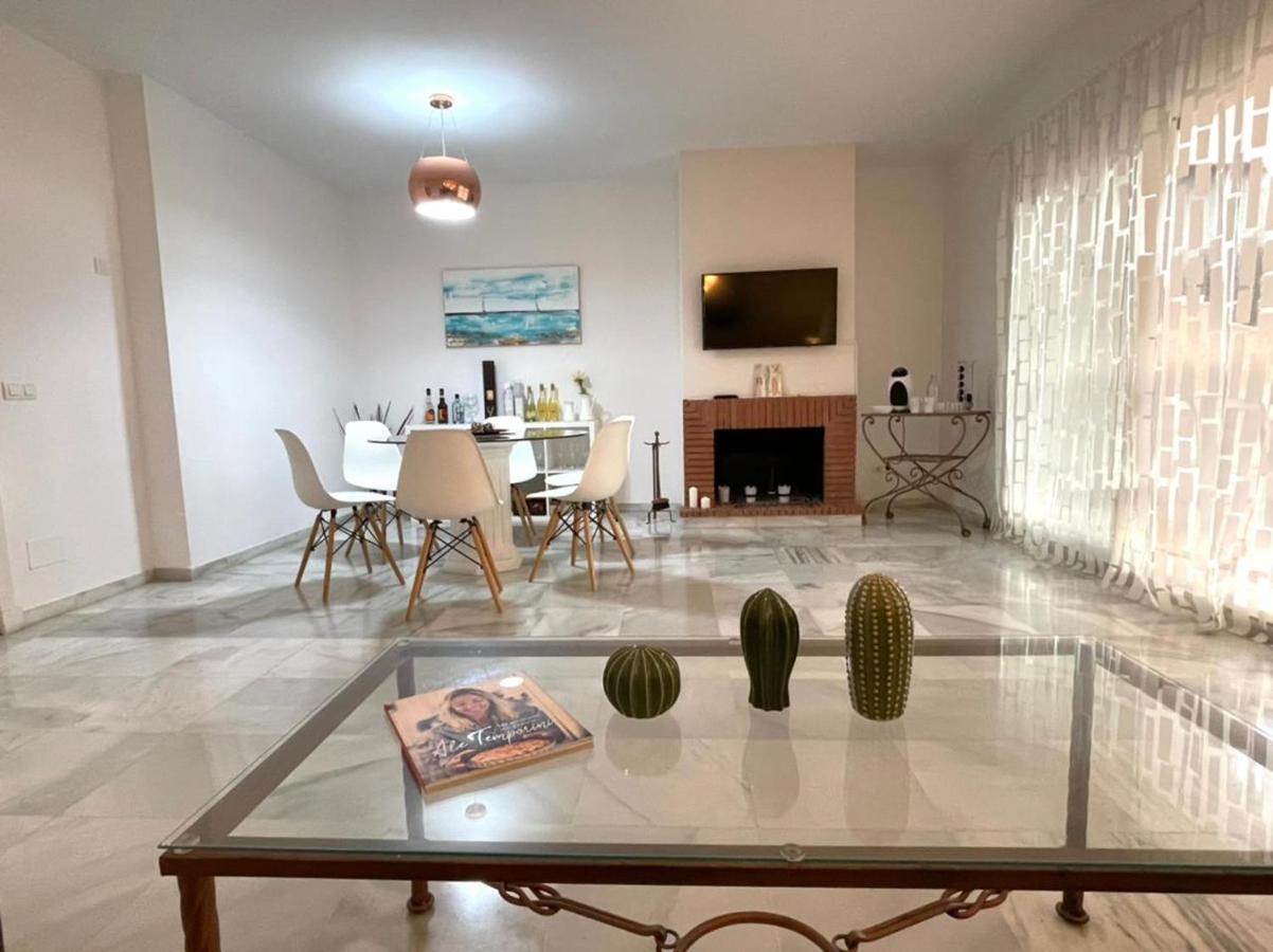 Amazing Apartment For Families Up To 6 Persons Benalmádena Eksteriør bilde